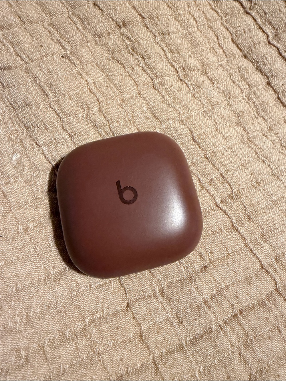 Beats by Dre Brown Wireless Earbuds Charging Case
